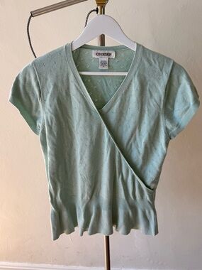 Short Sleeve Wrap Knit Top in Mint Green